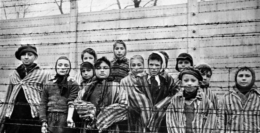 Viața în lagărul de la Auschwitz, considerat iadul pe pâmânt. De ce a fost ales acest loc. Peste 1,1 milioane de oameni au fost uciși